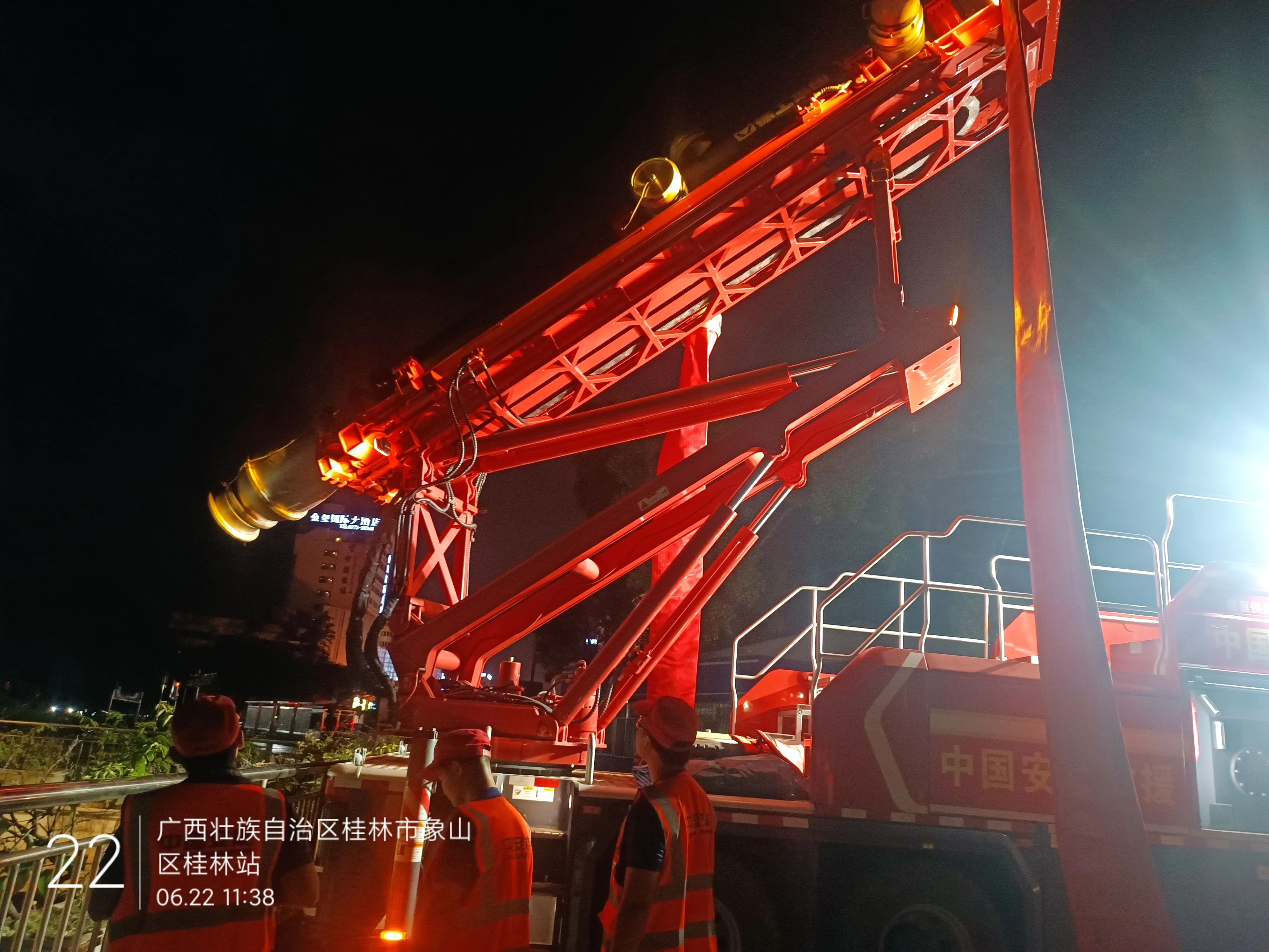 桂林洪水！！！尊凯实业多台排涝应急装备全力迎战!