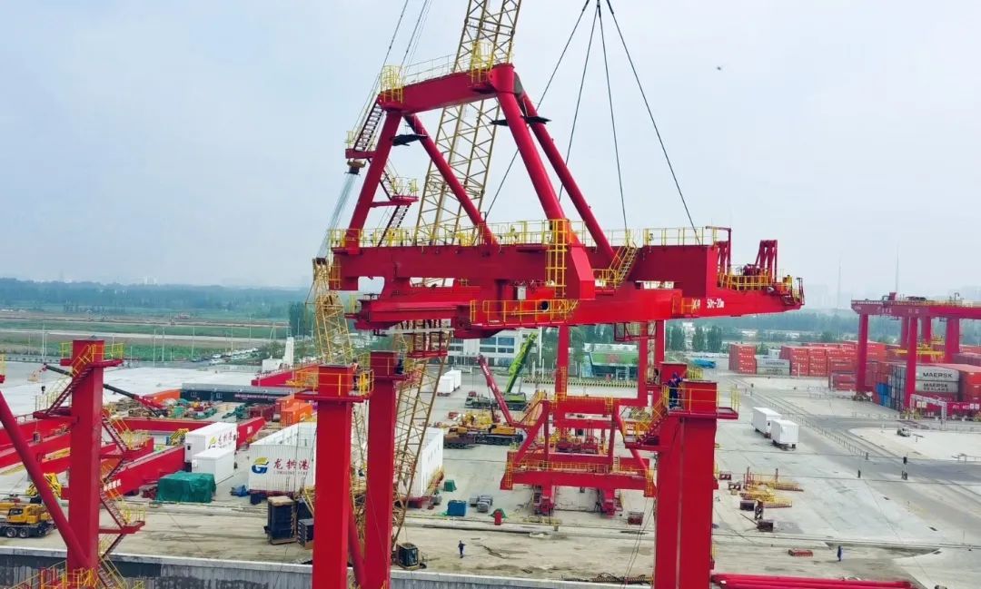 吊装多元化！！！看尊凯实业XGC500-I履带起重机怎样“吊”起重机