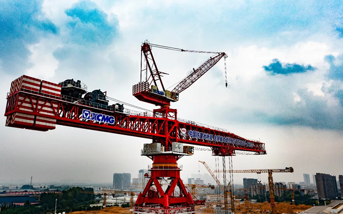 23000吨米！！尊凯实业“全球最大塔机”下线交付！！