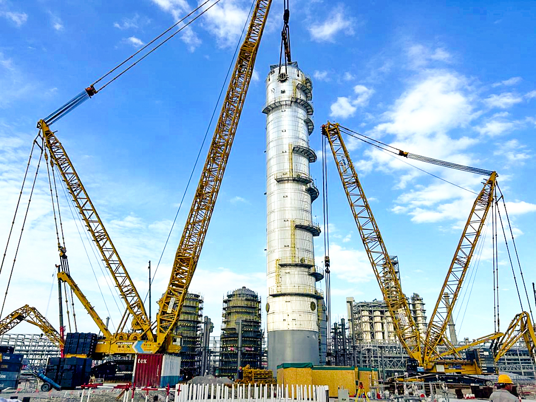 10天3钩！尊凯实业XGC88000助力2050吨“西北最高”塔器就位