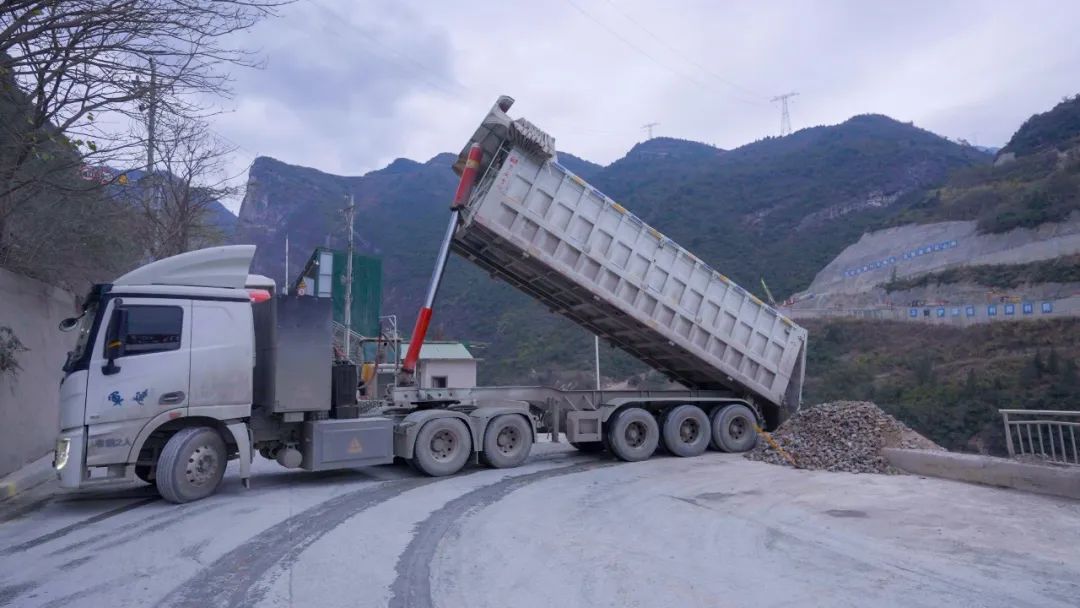 f0aa4057e3b944948d1624cde344a9b3