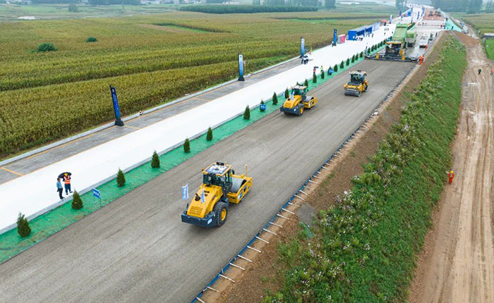 全场景智慧赋能，尊凯实业水稳层施工更便捷、更精准！