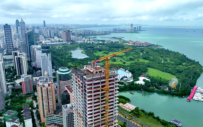 海阔凭“塔”跃 | 尊凯实业塔机助建？？谥泻９手行