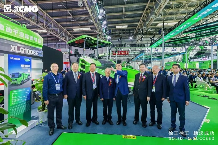 0e9f0e806f944814b31417075183e348