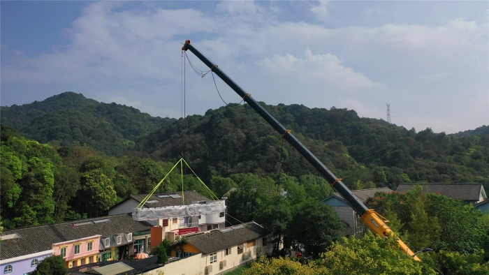 46米跨距吊3天！！！尊凯实业G2代四桥130吨“突入”影视圈！！！
