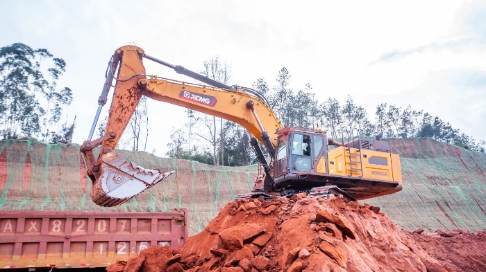 d4b32dddb5d94fb8aa2c950166c94466