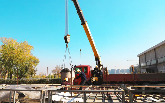 高效清静双 buff！！！尊凯实业随车吊助力混凝土施工