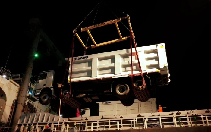 d49071e3e3e14d039ef7e15a3599c233