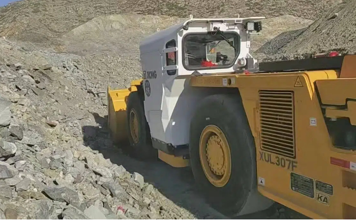 2adeeb943a7b47f68d6738c03fd5e5f2