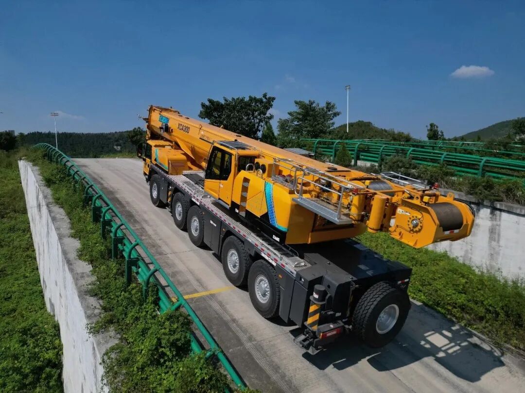 静悄悄的工地革命：：新能源起重机正在改酿本钱规则