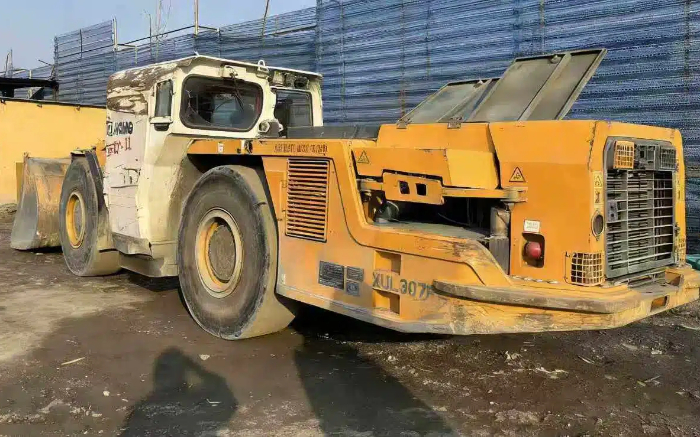 7abc2dbb73fd4e6185867d92db887016